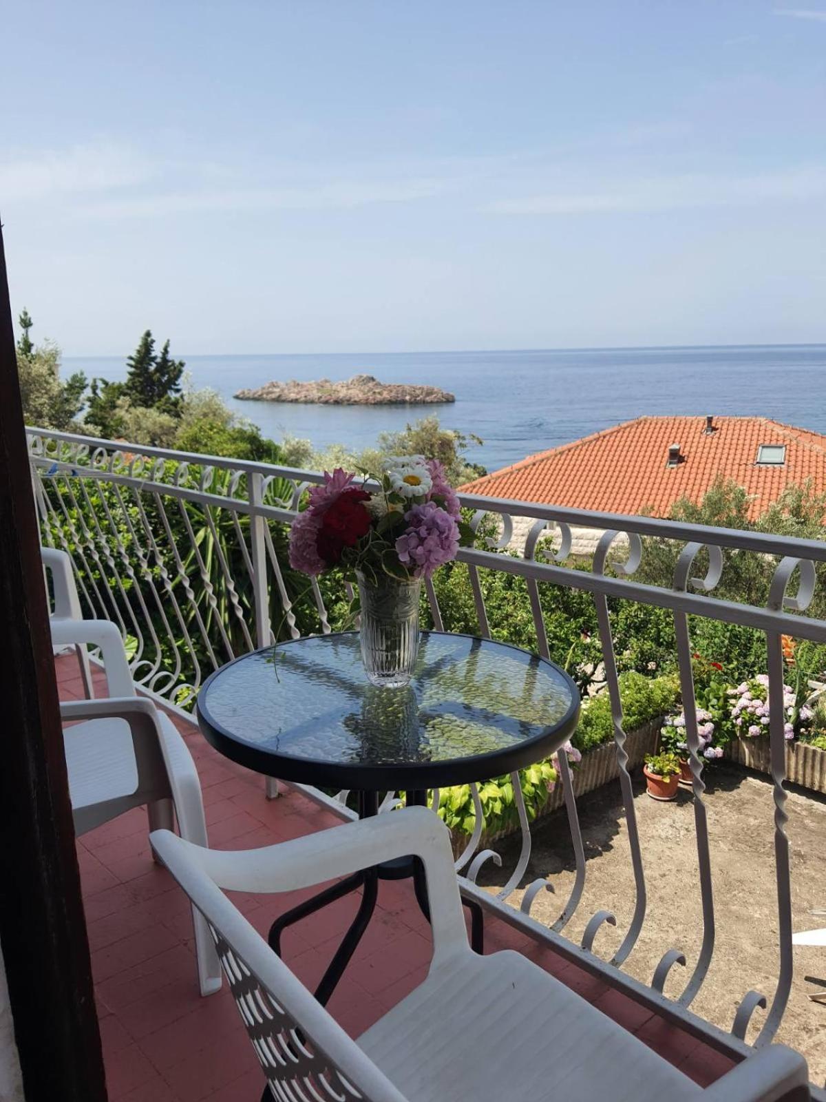 Apartments Andjus Sveti Stefan Buitenkant foto